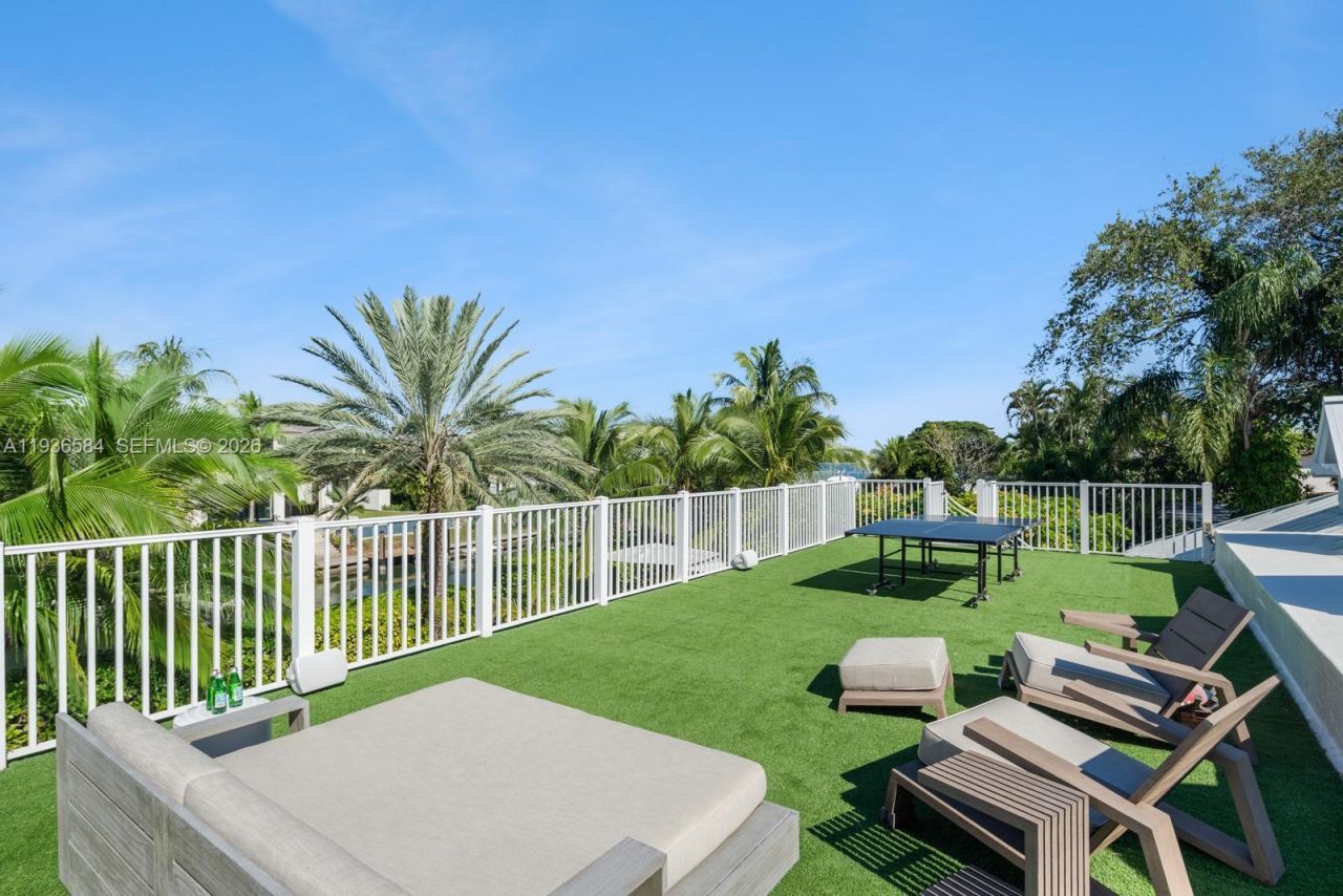 761 Buttonwood Ln, Miami, FL 33137 Photo