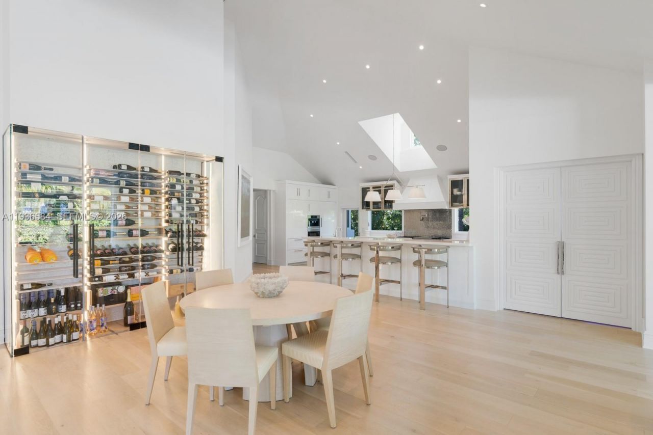 761 Buttonwood Ln, Miami, FL 33137 Photo