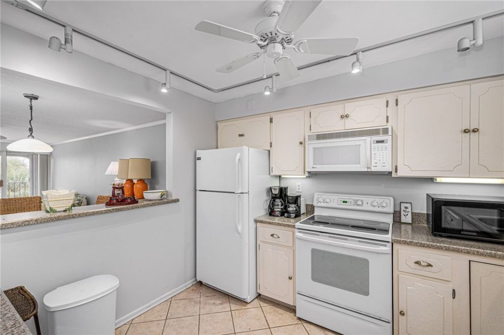 5300 Highway A1a, Unit 303, Indian River Shores, FL 32963 Photo