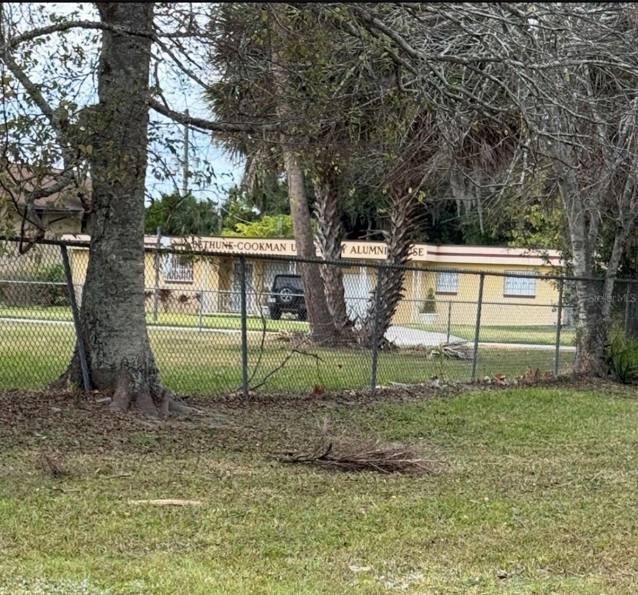 555 Oak Street, Daytona Beach, FL 32114 Photo