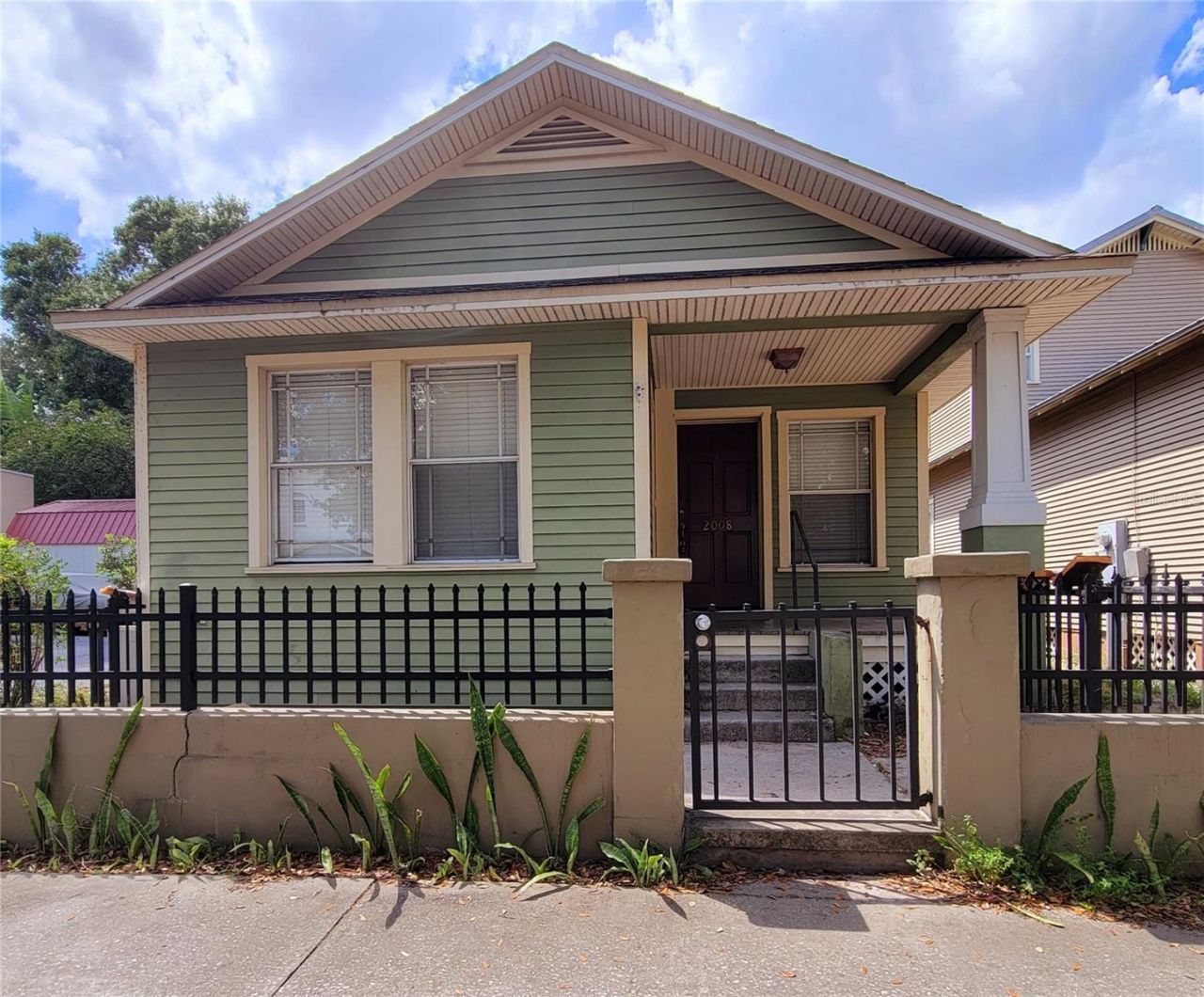 2008 N Albany Avenue, Tampa, FL 33607 Main Photo
