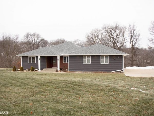 2481 Virginia Parkway, Webster City, IA 50595