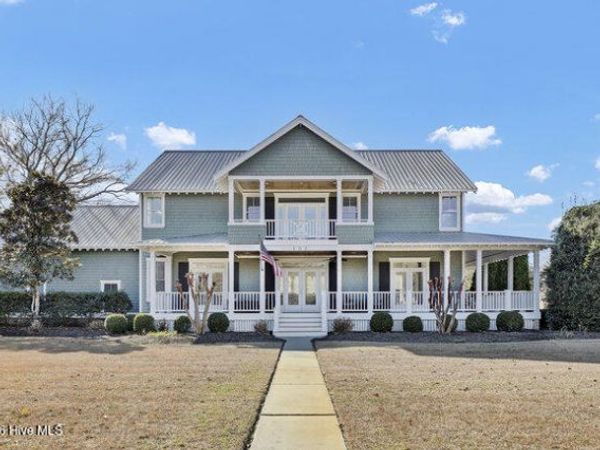 101 Cottage Walk, Hampstead, NC 28443