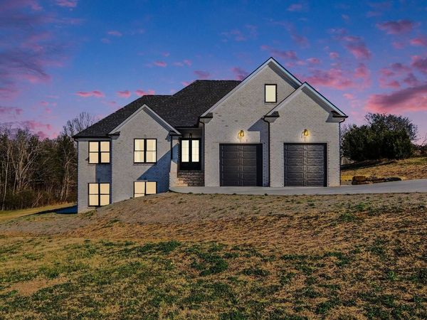 1645 Old Lewisburg Hwy, Columbia, TN 38401