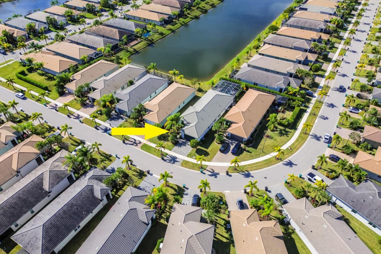 11739 SW Waterford Isle Way, Port Saint Lucie, FL 34987 Photo