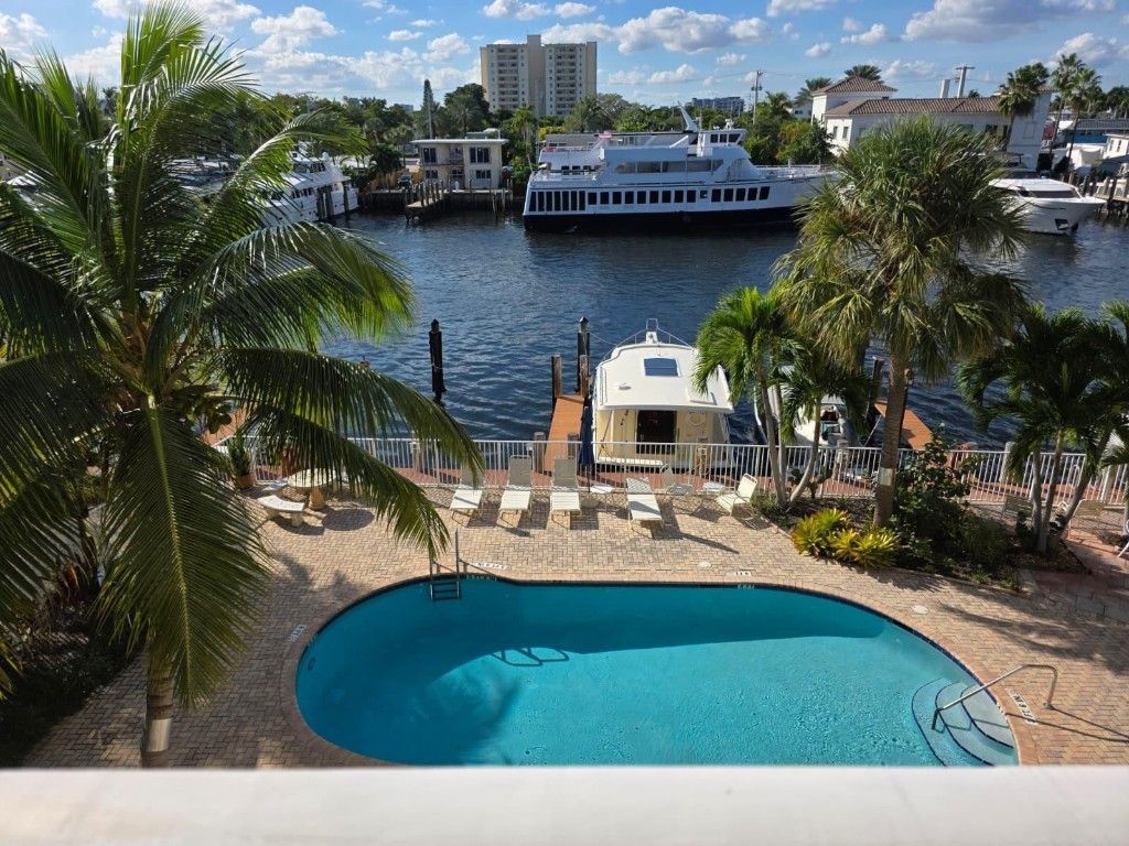 815 Middle River Drive, Unit 117, Fort Lauderdale, FL 33304 Photo
