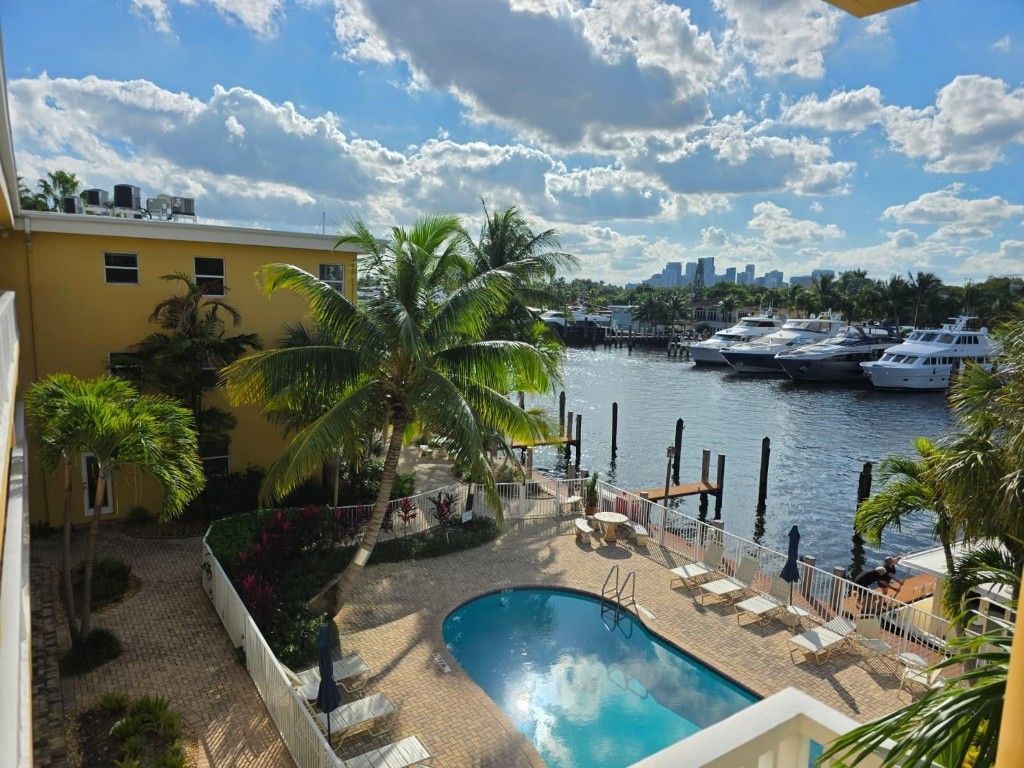 815 Middle River Drive, Unit 117, Fort Lauderdale, FL 33304 Photo