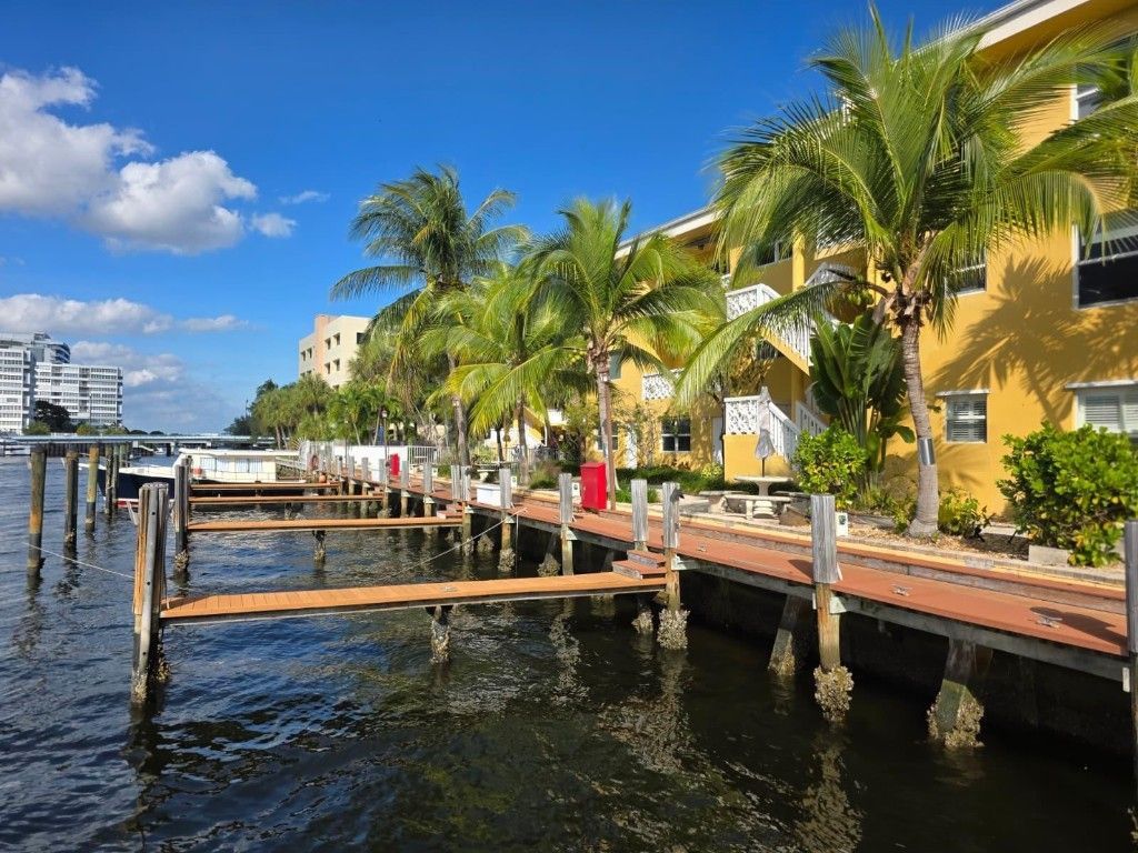 815 Middle River Drive, Unit 117, Fort Lauderdale, FL 33304 Photo