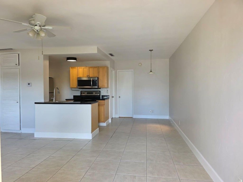 815 Middle River Drive, Unit 117, Fort Lauderdale, FL 33304 Photo