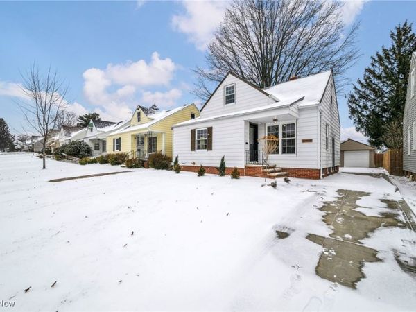 11909 Hastings Road, Garfield Heights, OH 44125