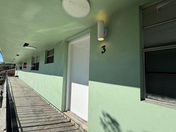 201 NW 77th St , Unit 3, Miami, FL 33150