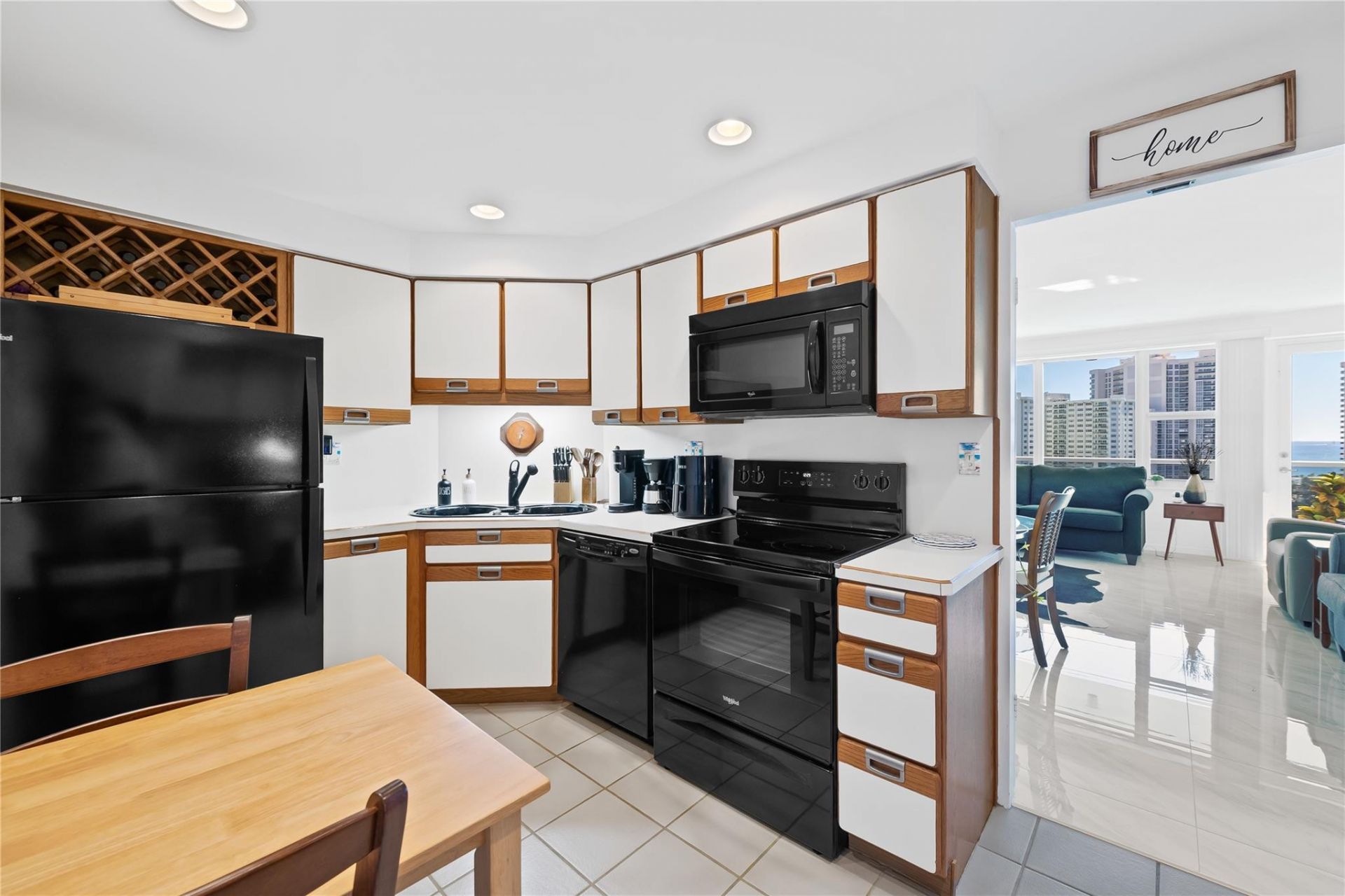 3300 NE 36th Street, Unit 1711, Fort Lauderdale, FL 33308 Photo
