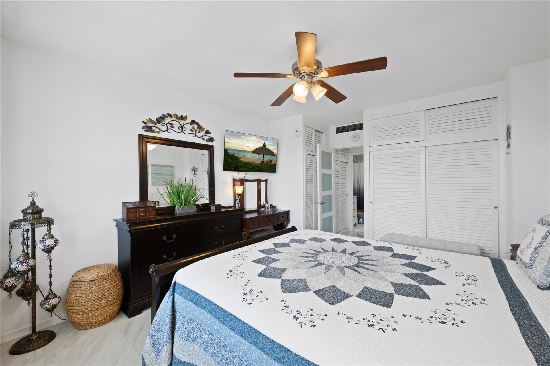 3300 NE 36th Street, Unit 1711, Fort Lauderdale, FL 33308 Photo