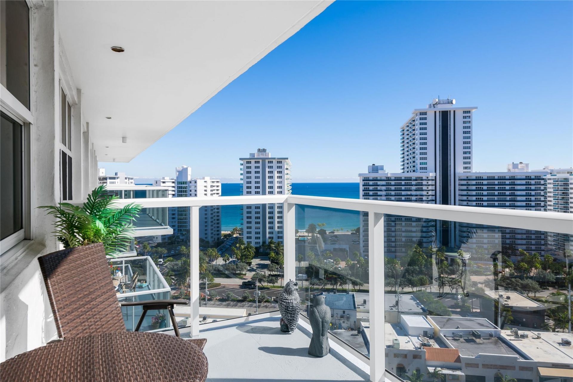 3300 NE 36th Street, Unit 1711, Fort Lauderdale, FL 33308 Photo