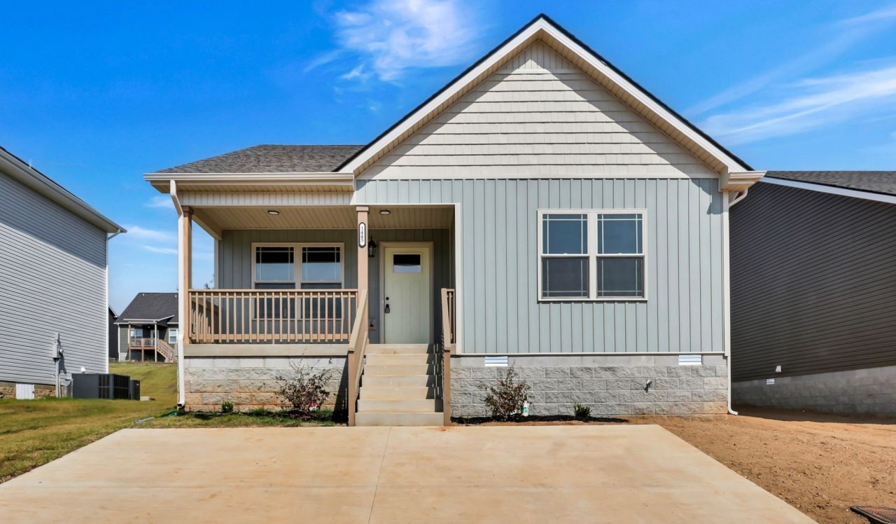 1445 Isaiah Dr, Clarksville, TN 37042 Main Photo