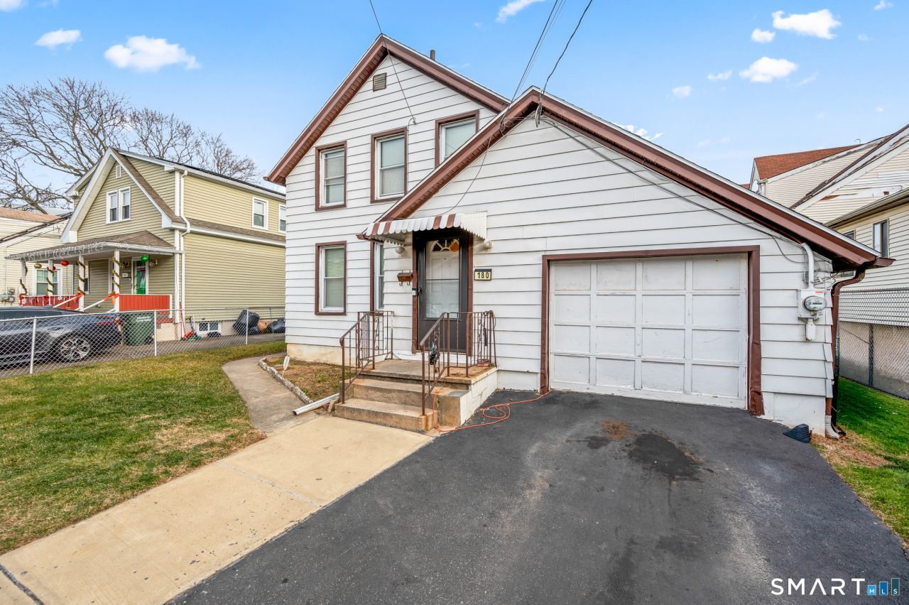 180 Read, Bridgeport, CT 06607 Main Photo