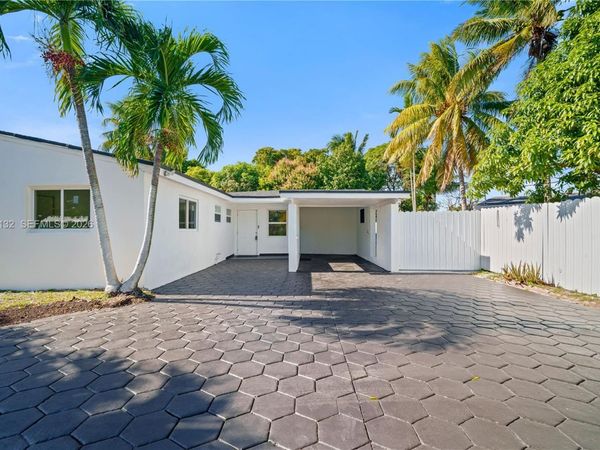 2902 SW 67th Ter, Miramar, FL 33023