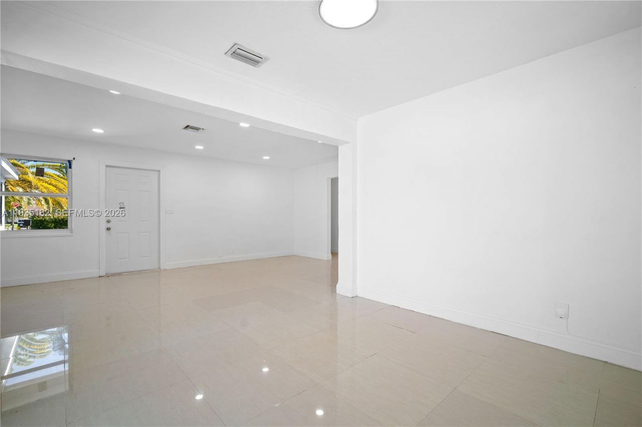 2902 SW 67th Ter, Miramar, FL 33023 Photo