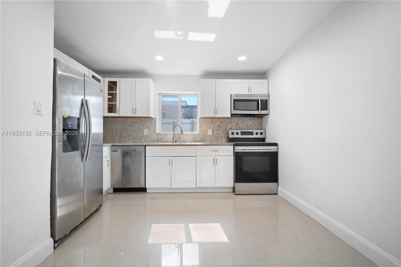 2902 SW 67th Ter, Miramar, FL 33023 Photo