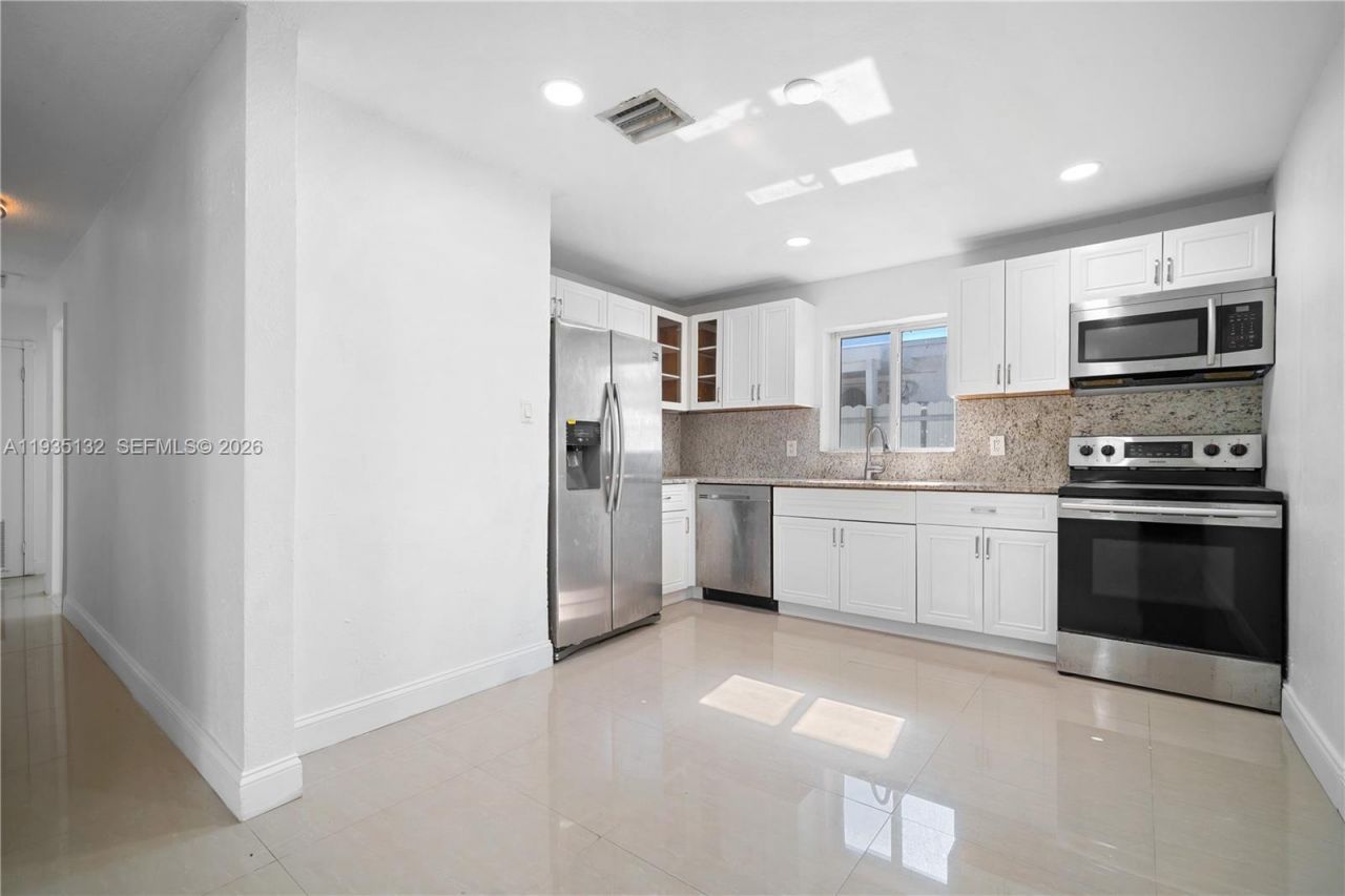 2902 SW 67th Ter, Miramar, FL 33023 Photo