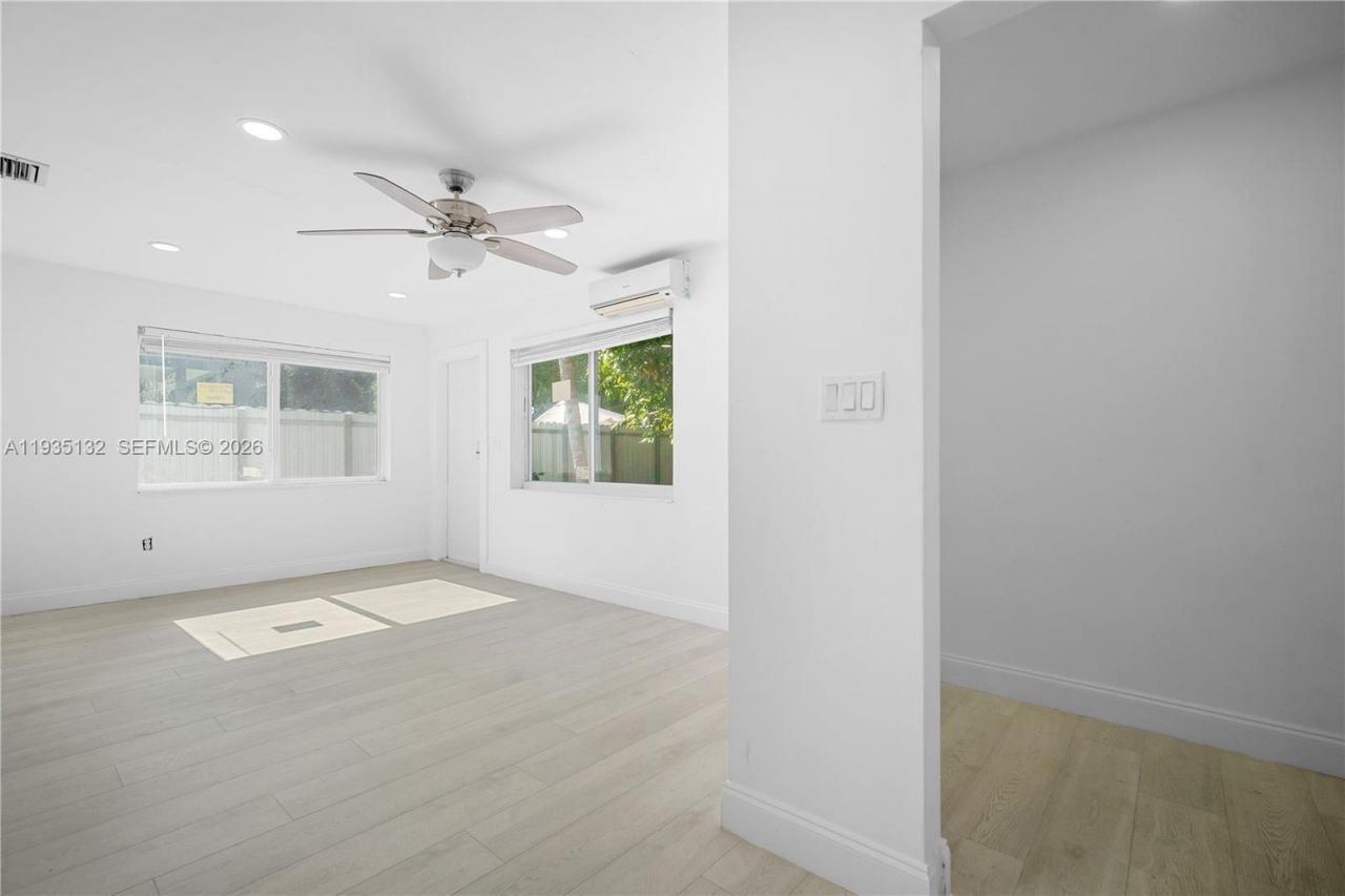 2902 SW 67th Ter, Miramar, FL 33023 Photo