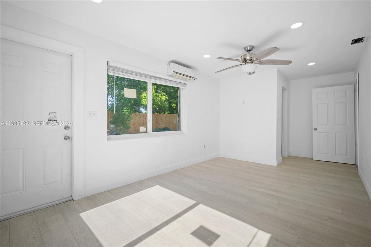 2902 SW 67th Ter, Miramar, FL 33023 Photo