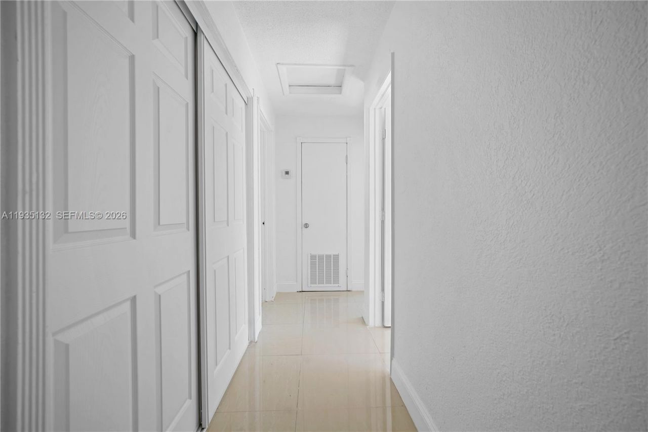 2902 SW 67th Ter, Miramar, FL 33023 Photo