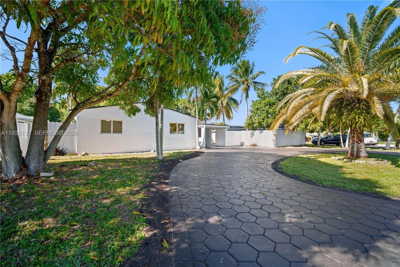 2902 SW 67th Ter, Miramar, FL 33023 Photo