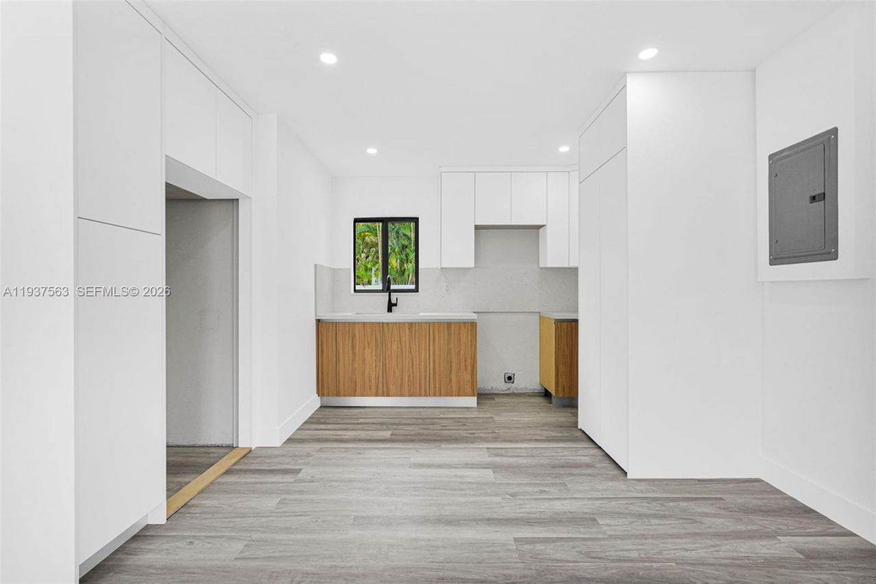 19720 NW 33rd Ave, Miami Gardens, FL 33056 Photo