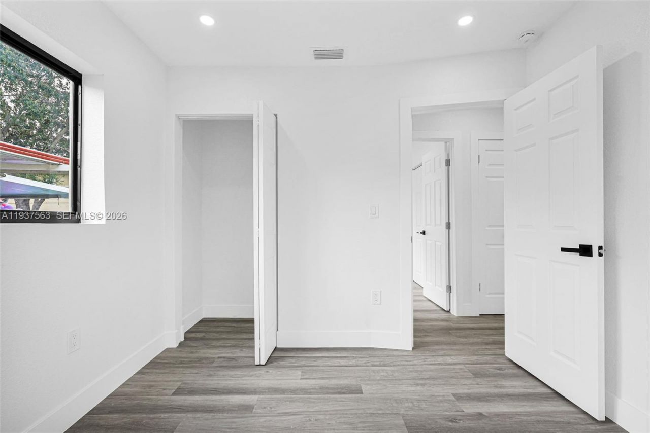 19720 NW 33rd Ave, Miami Gardens, FL 33056 Photo