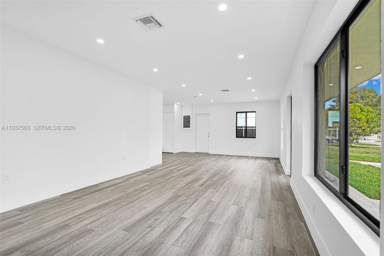 19720 NW 33rd Ave, Miami Gardens, FL 33056 Photo