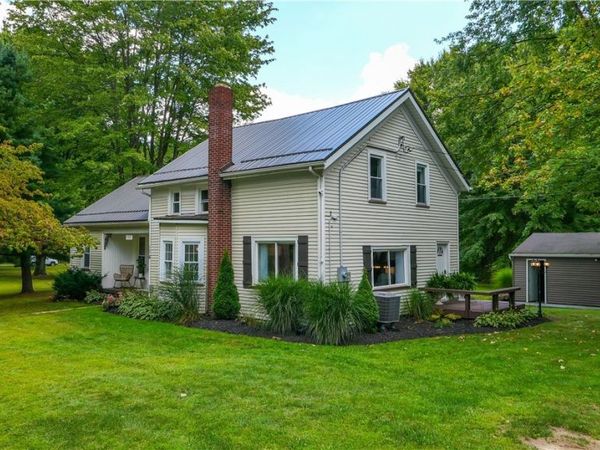 9700 Silica Sand Road, Garrettsville, OH 44231