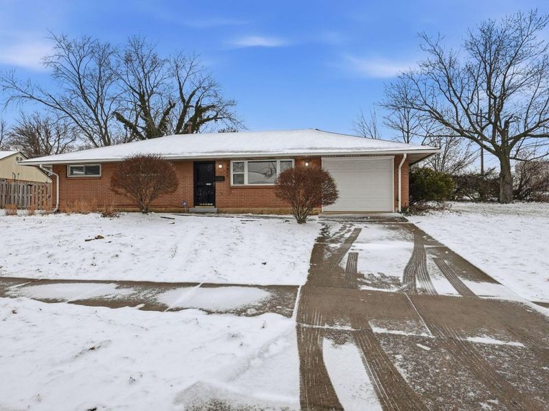 1850 Stouder Drive, Reynoldsburg, OH 43068 Photo 2