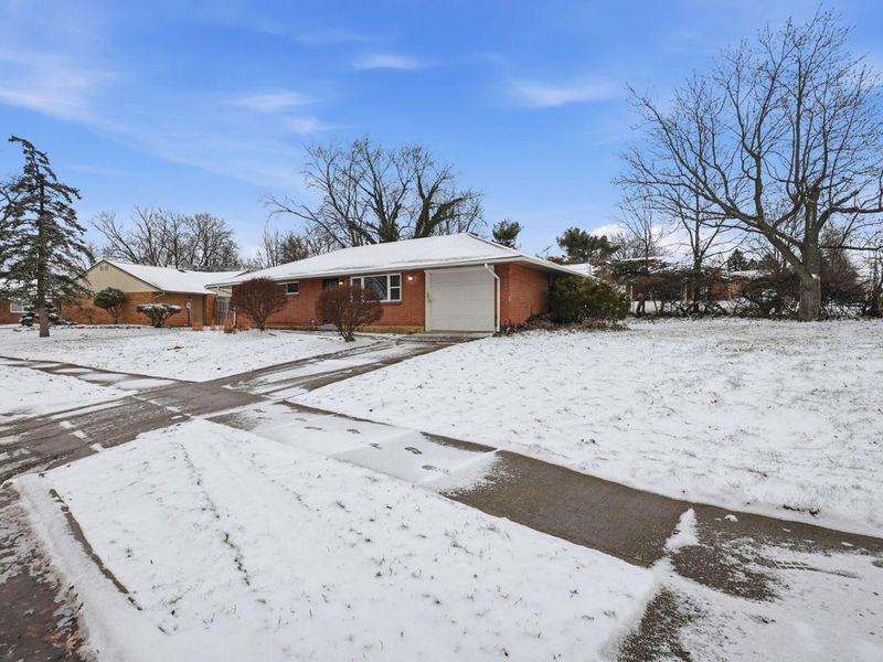 1850 Stouder Drive, Reynoldsburg, OH 43068 Photo 3