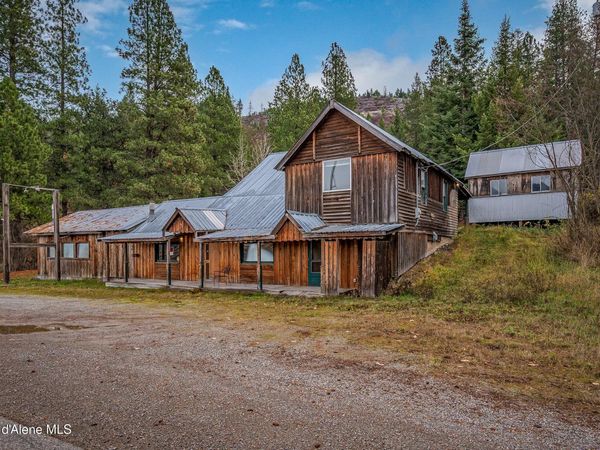 22090 S Hwy 3 , Cataldo, ID 83810