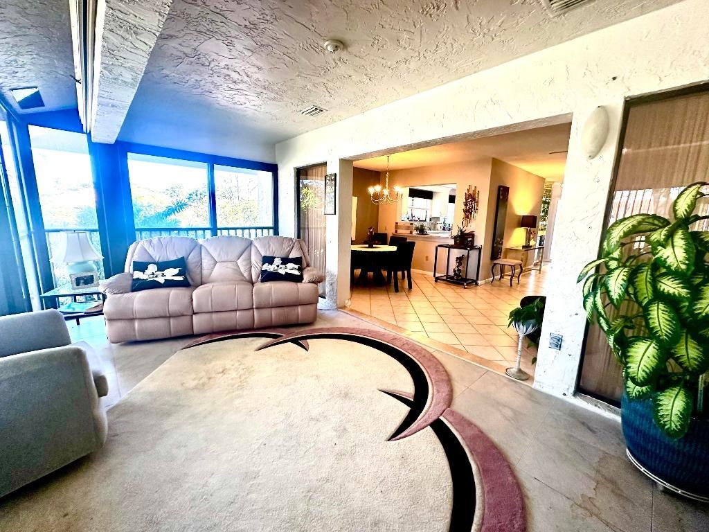 25 Pelican Pointe Drive, Unit 201, Delray Beach, FL 33483 Photo