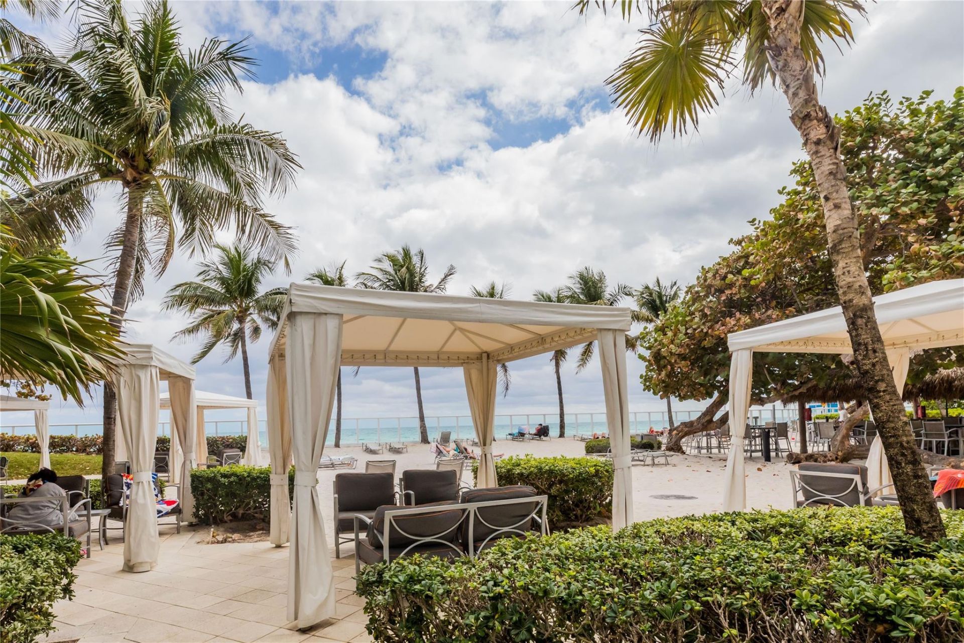 3001 S Ocean Drive, Unit 1011, Hollywood, FL 33019 Photo