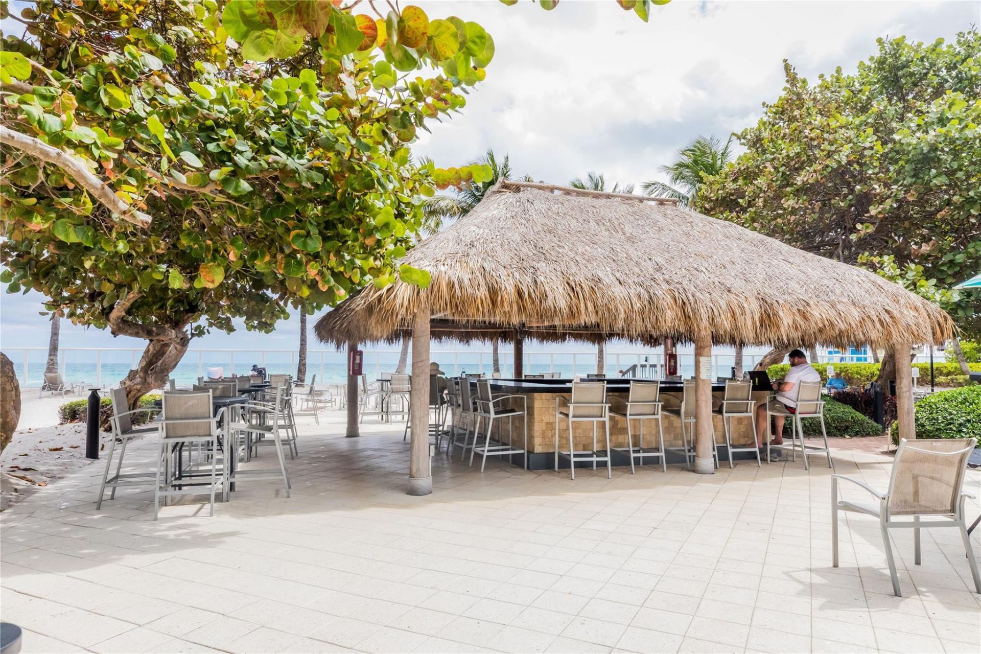 3001 S Ocean Drive, Unit 1011, Hollywood, FL 33019 Photo