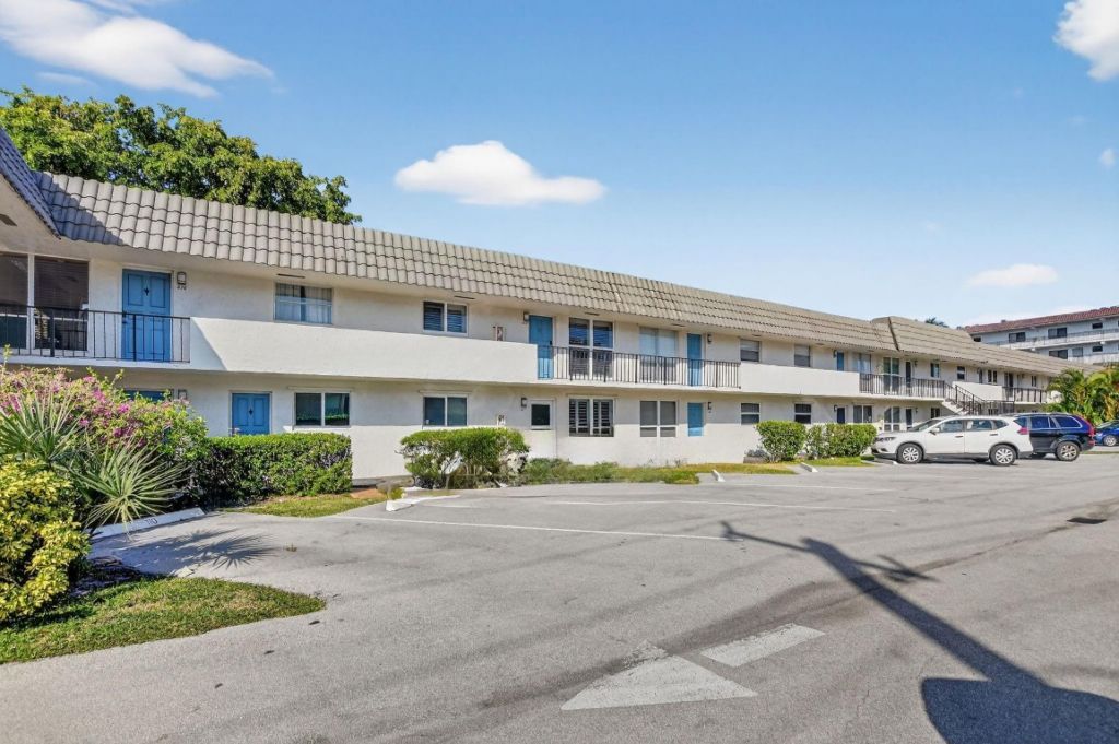 55 SE 14th St, Unit 211, Boca Raton, FL 33432 Photo