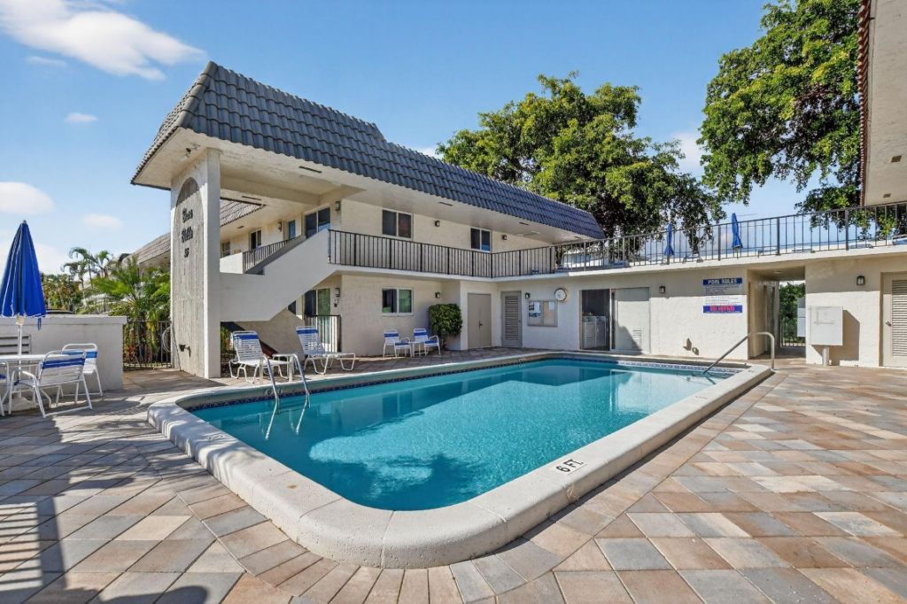 55 SE 14th St, Unit 211, Boca Raton, FL 33432 Photo