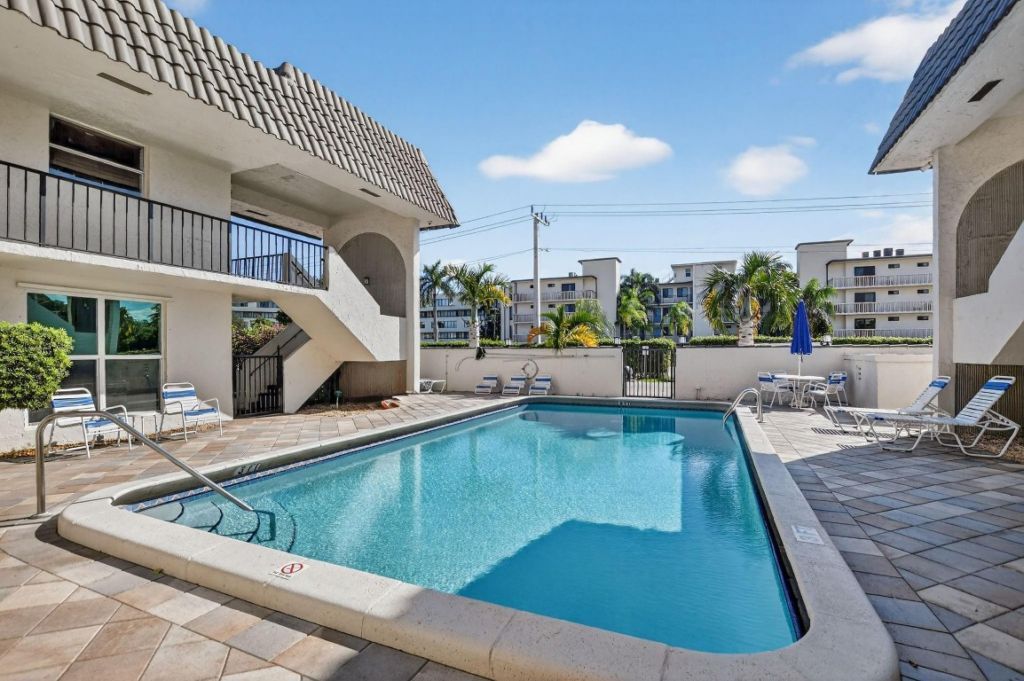 55 SE 14th St, Unit 211, Boca Raton, FL 33432 Photo