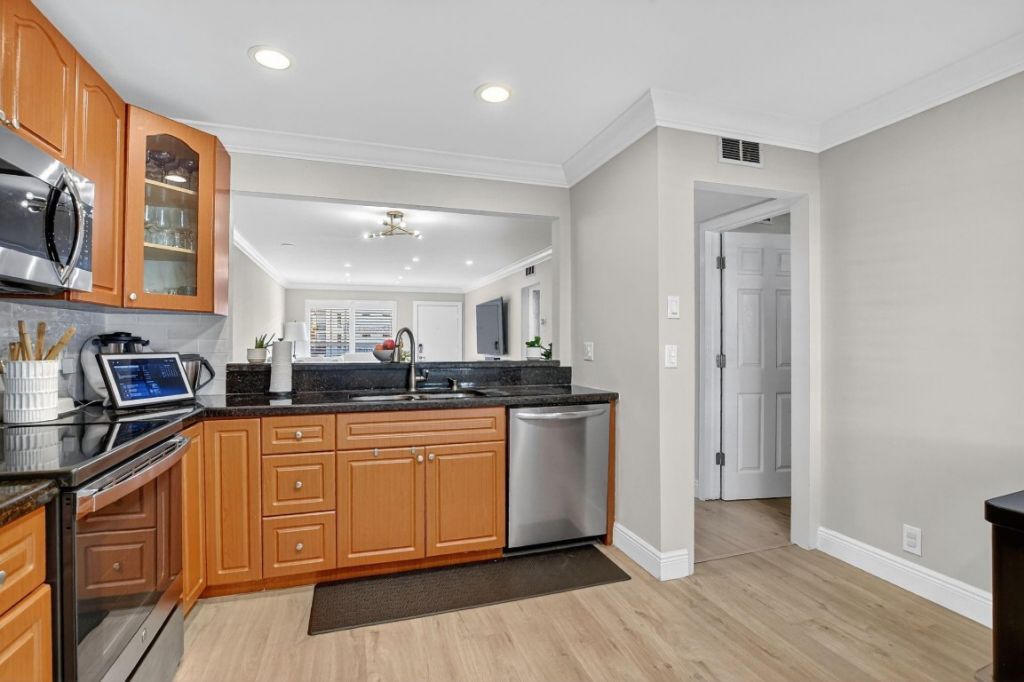 55 SE 14th St, Unit 211, Boca Raton, FL 33432 Photo