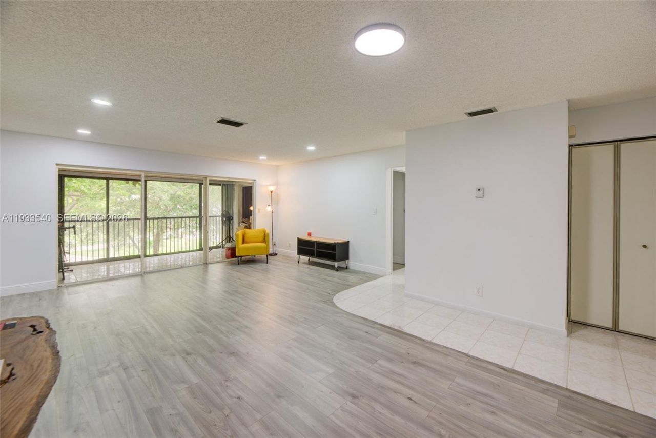 4155 NW 22nd St, Unit 267G, Coconut Creek, FL 33066 Photo