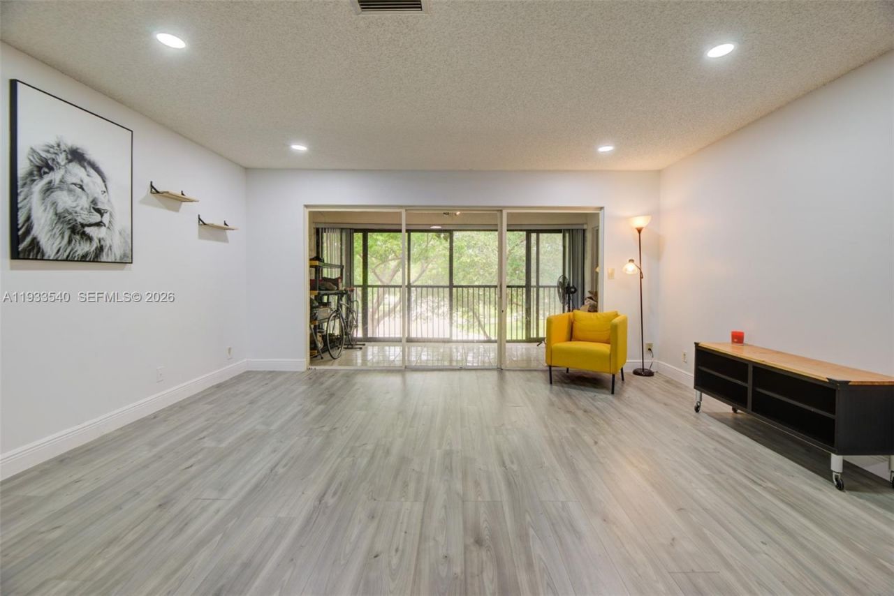 4155 NW 22nd St, Unit 267G, Coconut Creek, FL 33066 Photo