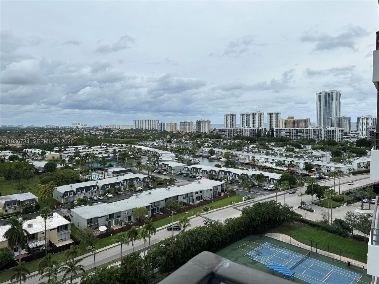 600 Three Islands Blvd, Unit 1402, Hallandale Beach, FL 33009 Photo