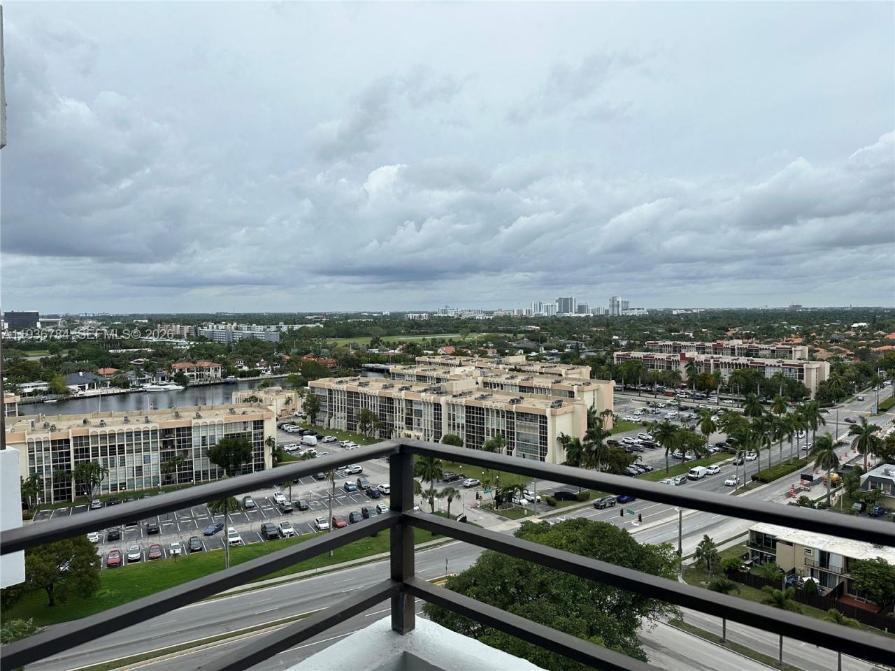 600 Three Islands Blvd, Unit 1402, Hallandale Beach, FL 33009 Photo