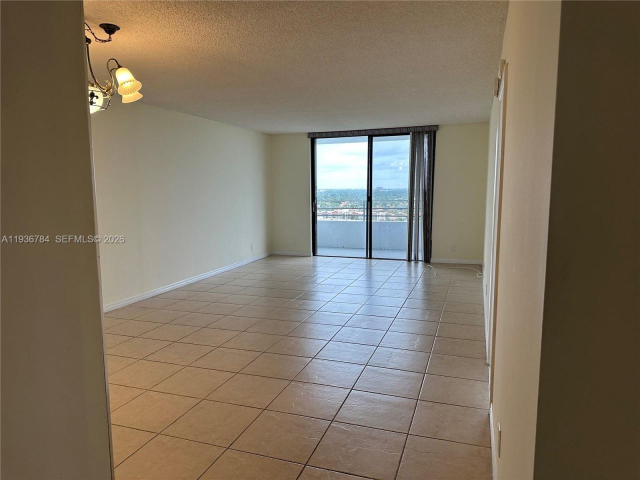 600 Three Islands Blvd, Unit 1402, Hallandale Beach, FL 33009 Photo