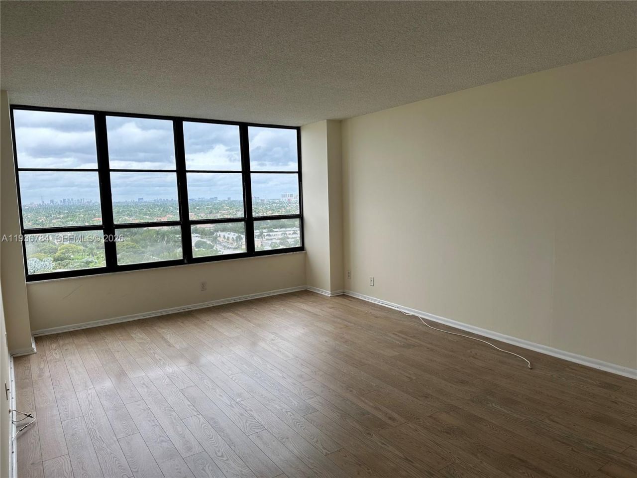 600 Three Islands Blvd, Unit 1402, Hallandale Beach, FL 33009 Photo