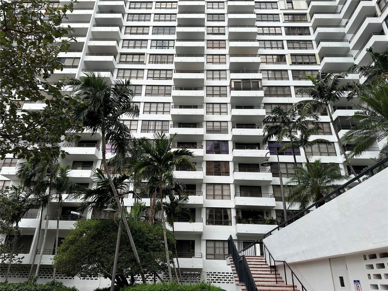 600 Three Islands Blvd, Unit 1402, Hallandale Beach, FL 33009 Photo