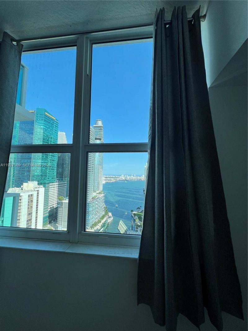 31 SE 5th St, Unit 3308, Miami, FL 33131 Photo